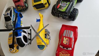 Hračky, auta,, helikoptera, hot wheels, mcqueen - 11