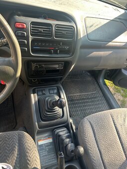 Suzuki Grand Vitara 2.0TD - 11