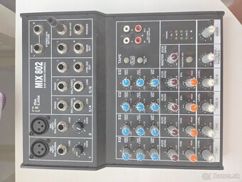 Zosilňovač Fender Rumble 100+ korg Ax5b a the t.mix802 - 11