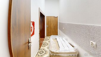 Na prenájom kancelársky alebo skladový priestor na Komenskéh - 11
