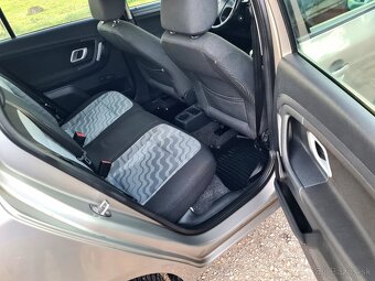 ŠKODA FABIA COMBI 1.4 BENZÍN ŤAŽNÉ TOP STAV 112.000 - 11