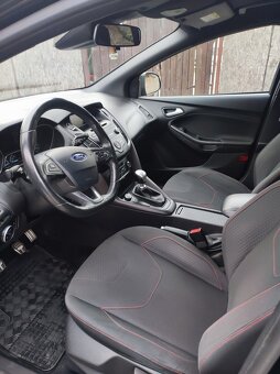 Ford Focus Kombi 1.5 TDCi ST Line - 11