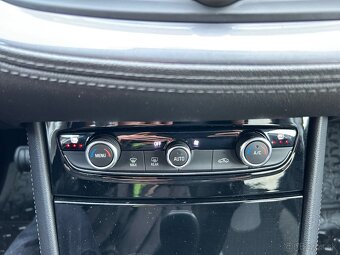 Opel Grandland X 1.2 TURBO S&S Innovation A/T6 - 11