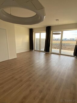 Limitovaná AKCIA teraz - 285.000 EUR, holodom - 11