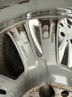 Sada letných pneumatík a diskov  Mercedes 235/45 R17 - 11