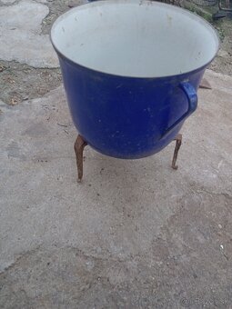 Liatinový kotol a držiak - 11