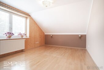Nadštandardný veľkorysý rodinný dom - Kišovce - na predaj - 11