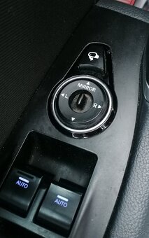 Hyundai i40 1.7 crdi 100kw - 11