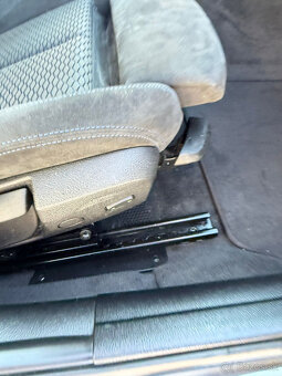 BMW 320d M Performance, 135 kW, automat, TOP stav - 11