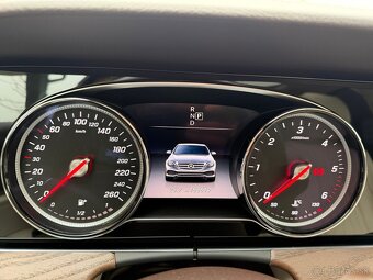 Mercedes Benz E400 D 4Matic - 11