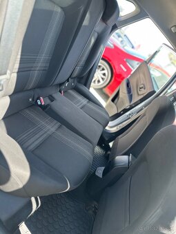 Hyundai i20 1.2i  62kW - 11