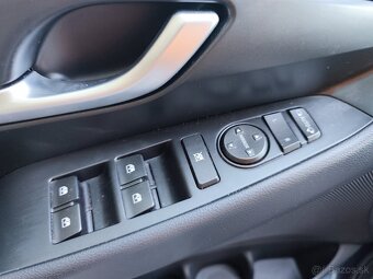 Hyundai i30 1.5 T-GDi mHEV iMT Play - 11