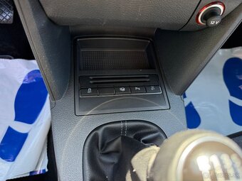 ► VW TOURAN 2,0 TDI-103 kW, 7 MÍST, NAVI, AUTOM. PARKOVÁNÍ ◄ - 11