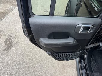 Jeep Wrangler 2.0T GME Rubicon A/T - 11