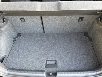 Volkswagen Polo 1,0 TSI R LINE - 11