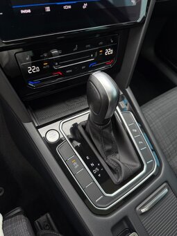 Volkswagen Passat Variant 2.0TDi DSG - 11
