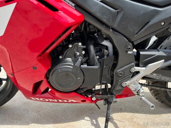 Honda CBR500R PC70 rok 2024 len 1790km - 11