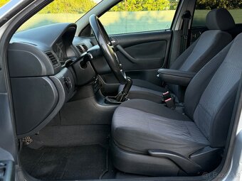 Škoda Octavia Combi 1.9 TDI 81kW Elegance - 11