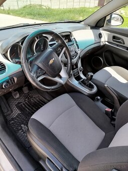Chevrolet Cruze 2011, 2.0 TDi, 120 kw - 11