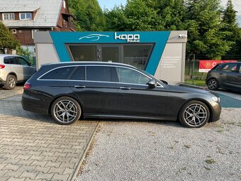 Mercedes-Benz E220 d A/T AMG-Line - 11