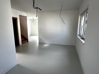 Poschodová novostavba vo vyhľadávanej lokalite - 11