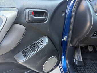 Toyota Rav4 2.0 D4D 4x4 - 11