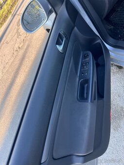 Volkswagen Golf 5 1.9 TDI 77kw - 11