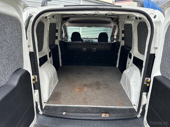 Fiat Dobló Cargo 1.4 - 11