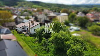 Rozostavaný veľký rodinný dom v obci Raslavice - 11