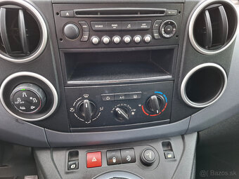 CITROEN BERLINGO XTR 1,6i benzín r.v. 2012 - 11