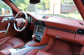 Porsche 911 997 Carrera Coupe - 11
