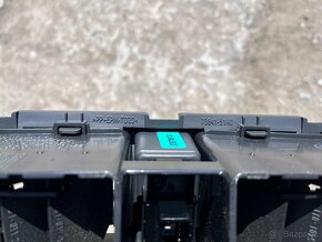 Suzuki Splash 2009 diely interieru, vyduch, svetlo, zrkadlo - 11