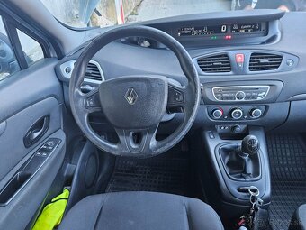 Renault Scénic 1.5 dCi Expression - 11