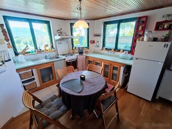 Vidiecka chalupa-rod.dom, 604 m2 - Hliník nad Váhom - 11