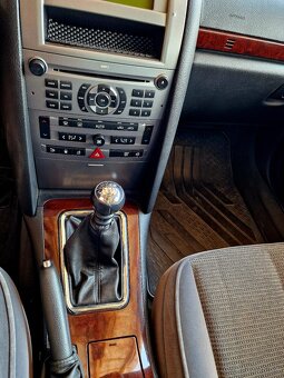 407 SW executive 2.0Hdi - 11