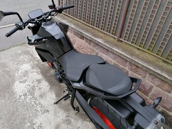 KTM 790 Duke 2021 - 11