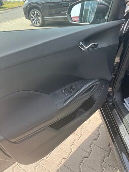ŠKODA FABIA R.V.2024 .majiteľ iba 11000km - 11