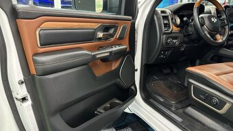 Dodge Ram 1500 5,7 HEMI - 11