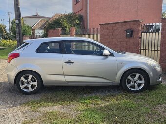 Kia ProCeed 1.4i / mod. 2009 / 130 tisíc KM - 11
