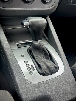 Volkswagen Golf 5 2.0TDI DSG Nová STK - 11
