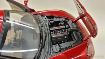 1:18 CHEVROLET CORVETTE C6 - 11