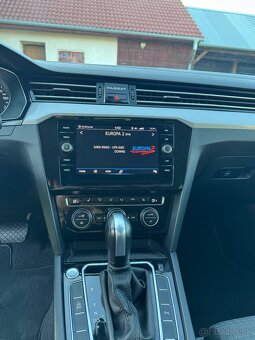 VW Passat 2.0 TDI 110KW Business - 11
