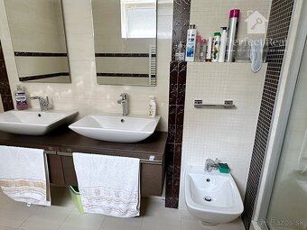 Predaj: Rodinný dom s podkrovím, pivnicou a letným dom, Rača - 11