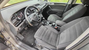 2017 Touran nový model, tsi 110kw,dsg 7st, top výbava - 11