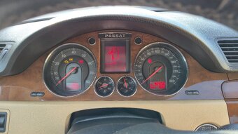 VW Passat B6 2.0 TFSI 147kW - manuál, 2006 - 11