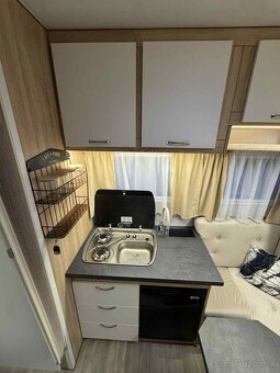 Obytný automobil Iveco - 11