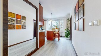 VÝNIMOČNÝ PRIESTRANNÝ 4-IZBOVÝ BYT - BLÍZKO CENTRA BB - 11