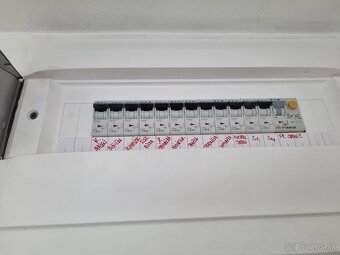 Moderný zrekonštruovaný dvojizbový byt s loggiou v Lučenci - 11