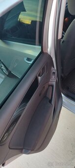 Volkswagen Golf 2.0 TDi - 11