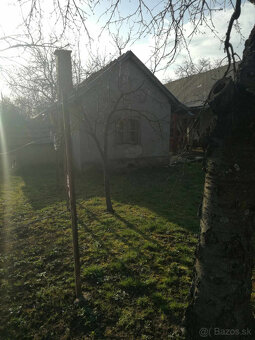 Ponúkame na predaj sedliacky dom - v obci Pácin - 11